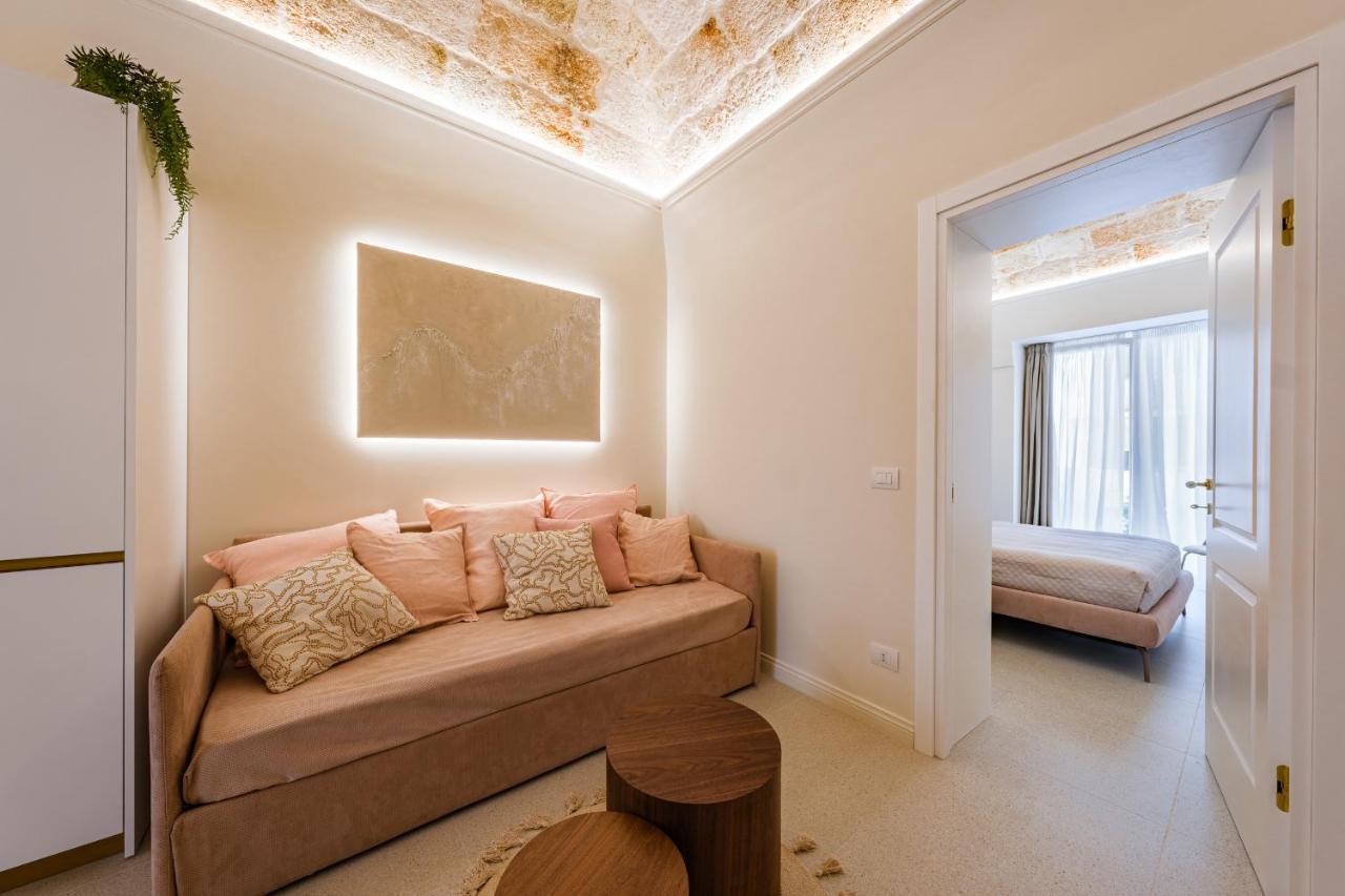 Helloapulia Charming Palazzo Clemente - Self-Catering Suites With Aircondition Monopoli Luaran gambar