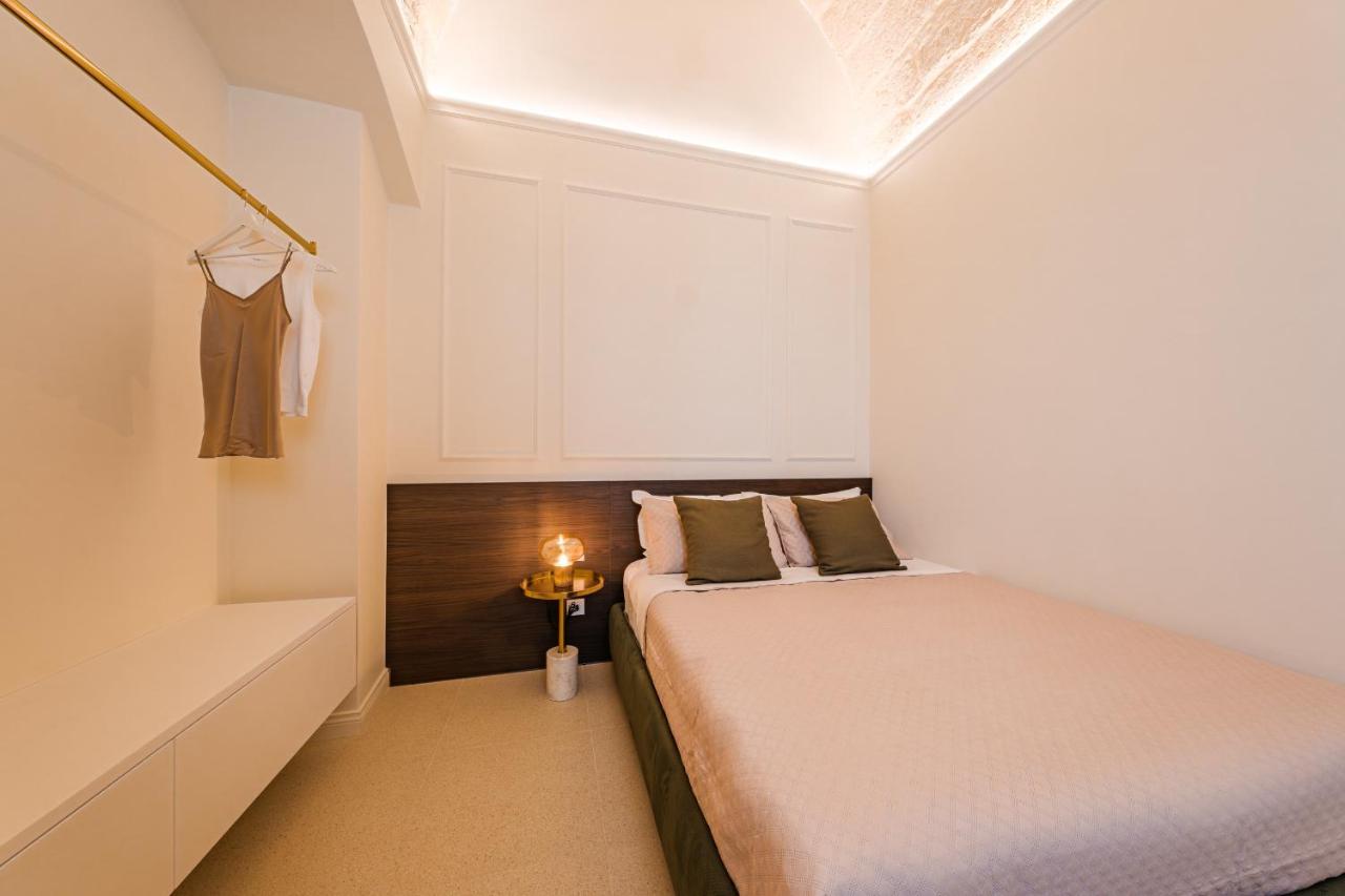 Helloapulia Charming Palazzo Clemente - Self-Catering Suites With Aircondition Monopoli Luaran gambar
