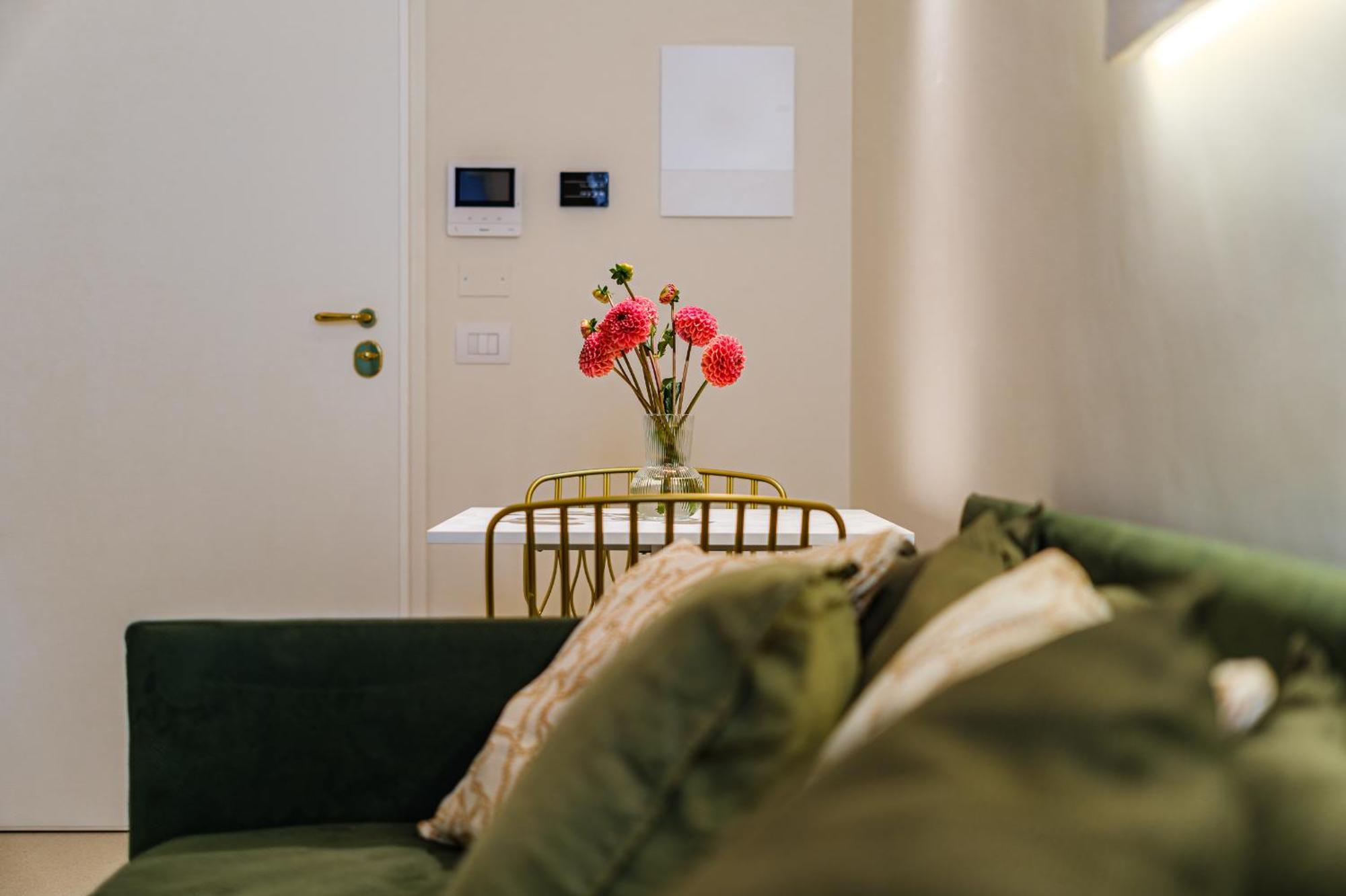 Helloapulia Charming Palazzo Clemente - Self-Catering Suites With Aircondition Monopoli Luaran gambar